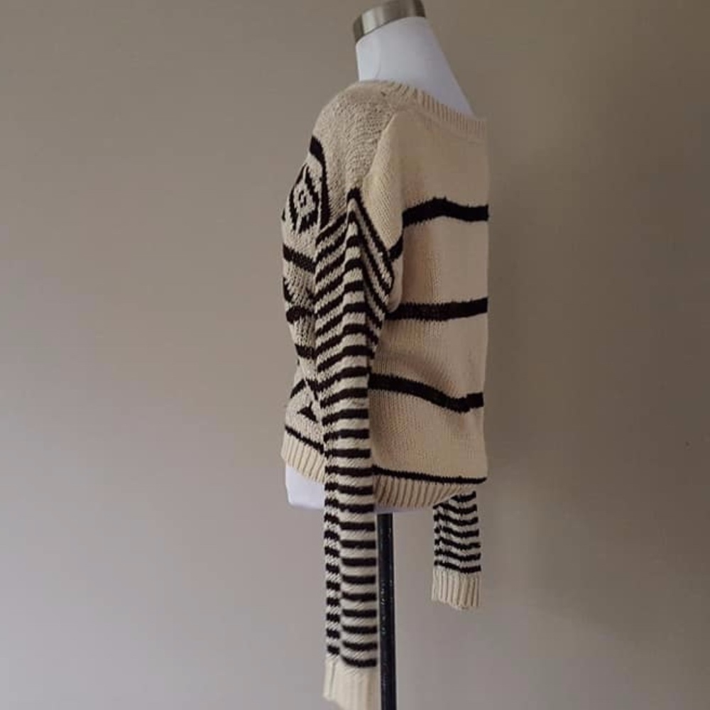 Sweater Pullover Rewind Large Geometric Pattern - image 5